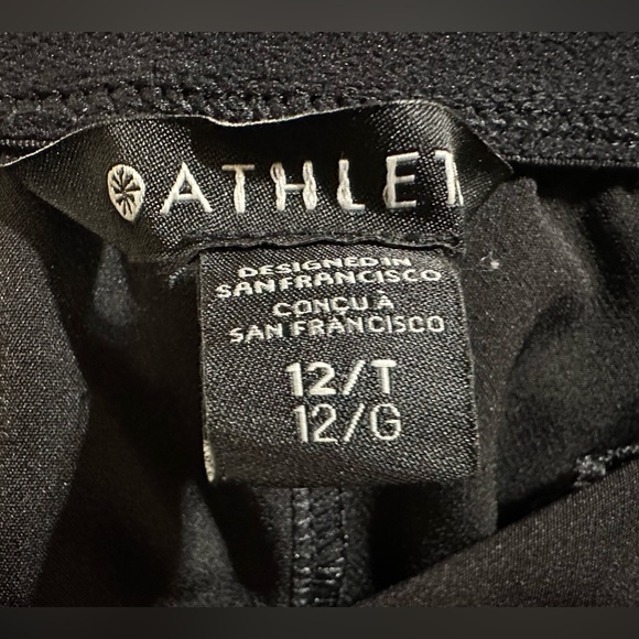 ATHLETA Endless High Rise Cargo Ankle Pant size 12 tall black - Picture 9 of 12